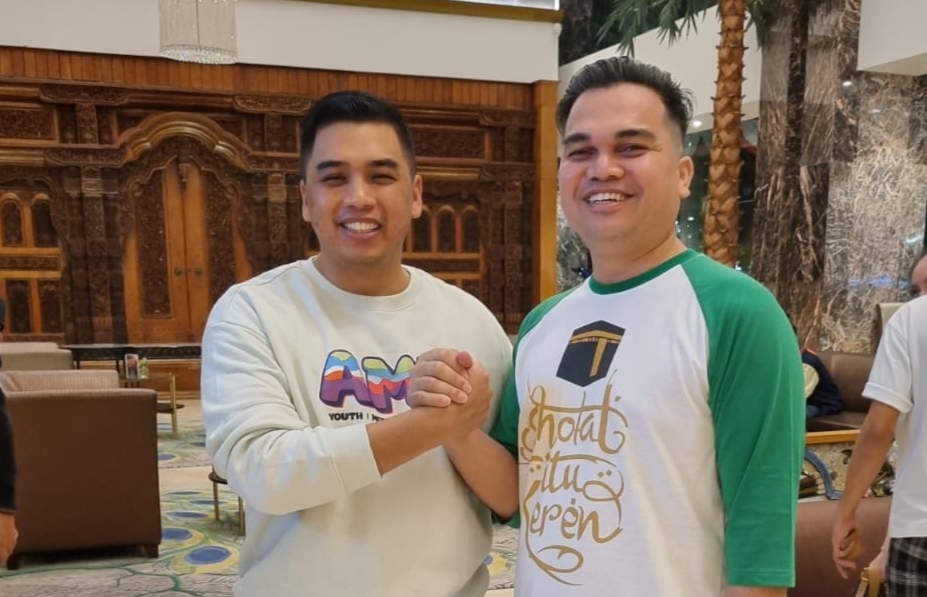 Momon bersama Ketua PN AMK Rendhika
