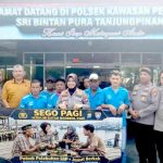 Ojol dan Porter ikuti Sego Pagi Polsek KKP Tanjungpinang. Foto: Ist