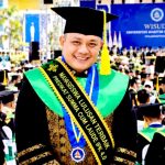 Bendahara DPD II Partai Golkar Tanjungpinang Dasril wisuda Pascasarjana dengan predikat Summa Cum Laude di UMRAH. Foto: Golkar dokumen