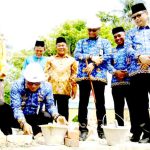 Lis letakan batu pertama revitalisasi sekolah. Foto: Ist
