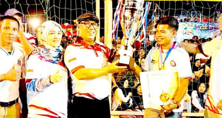 Wagub Nyanyang saat berada di Kabupaten Lingga. Foto: Ist