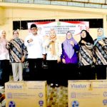 Walikota Tanjungpinang Lis Darmansyah memantau Posyandu. Foto: Ist