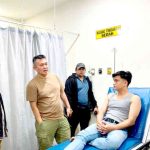 Polisi yang ditembak saat berada di rumah sakit. Foto: Ist