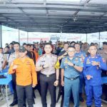 Polresta Tanjungpinang Makan Bersama Masyarakat Pelantar II Tanjungpinang. Foto: Ist